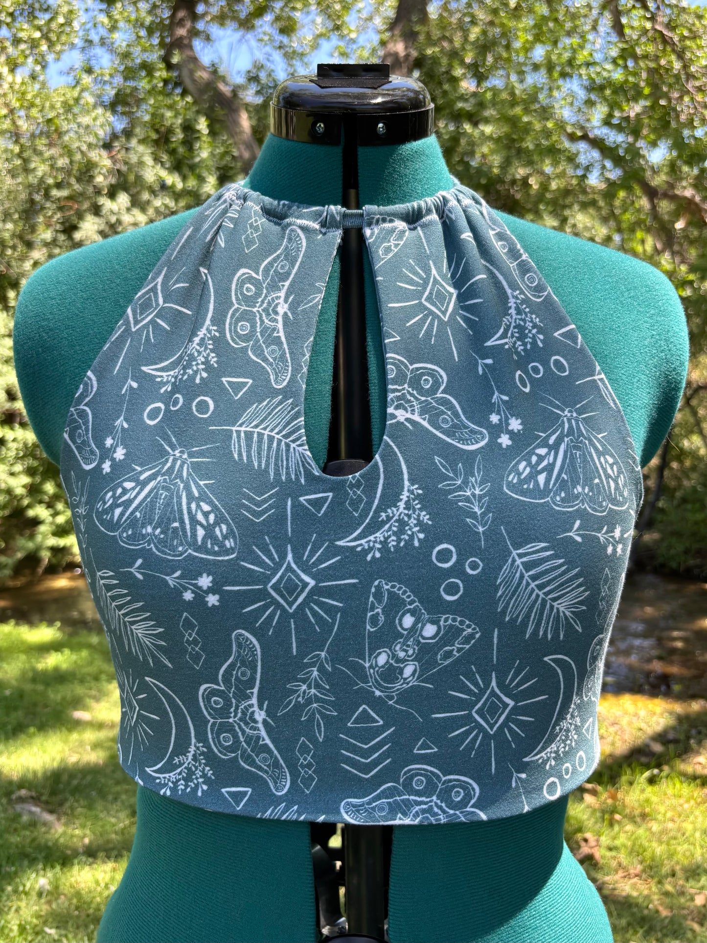 keyhole halter top // medium