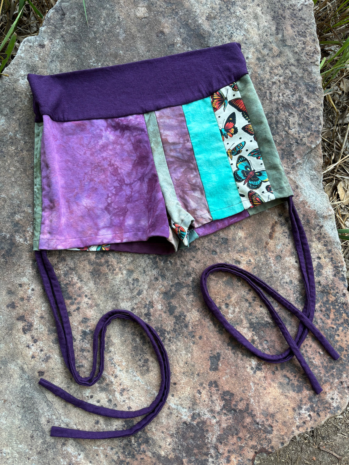 patchwork cinch shorties // large