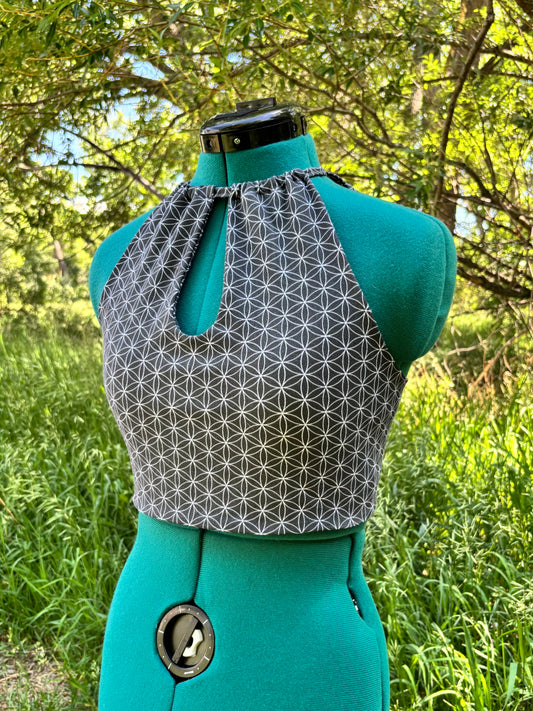 keyhole halter top // small