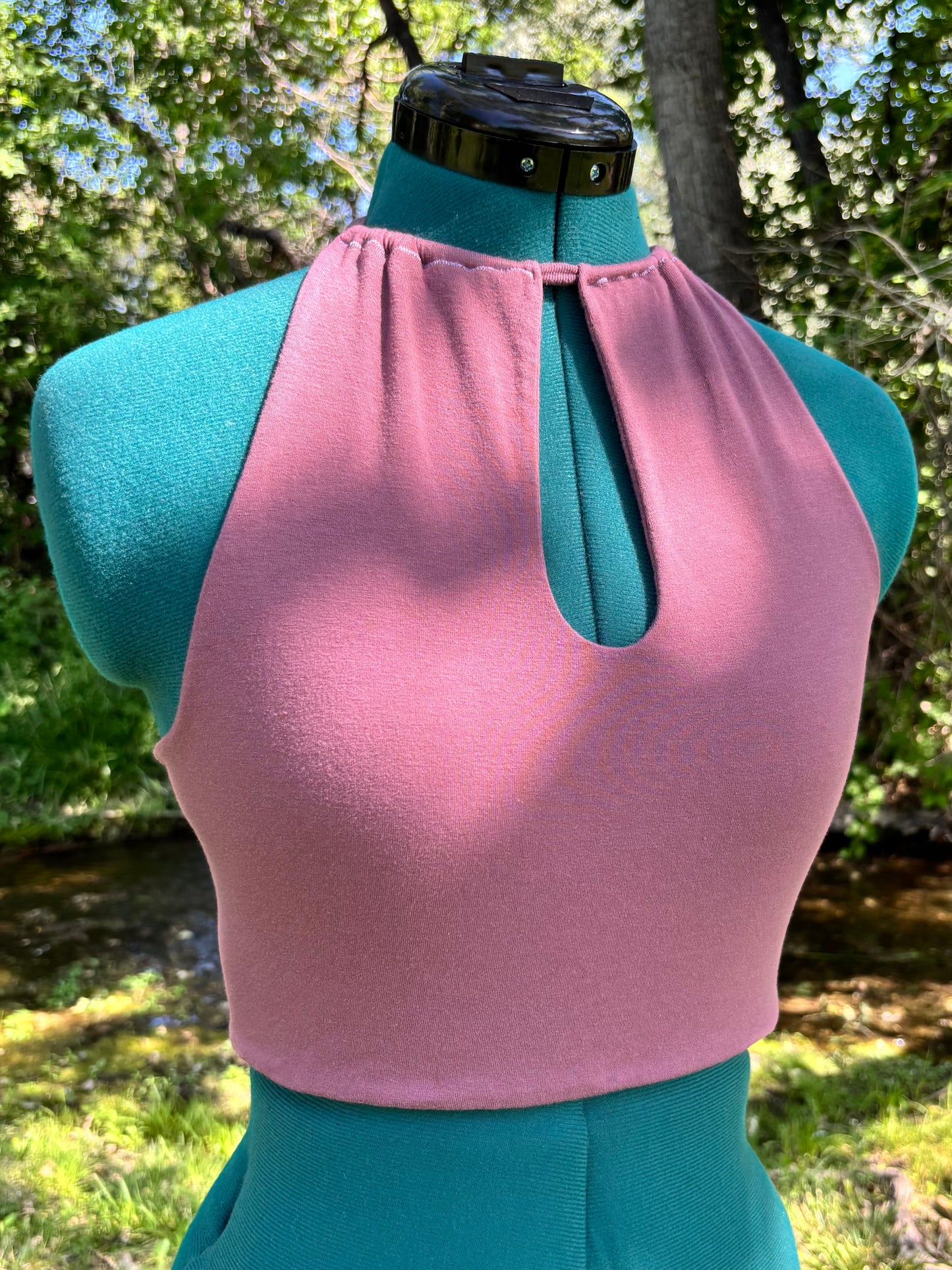 keyhole halter top // extra small - small