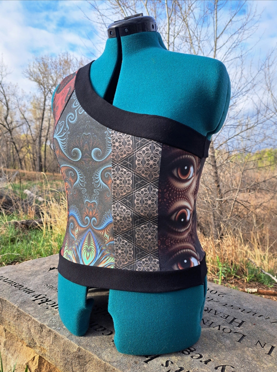 One shoulder crop // medium-large